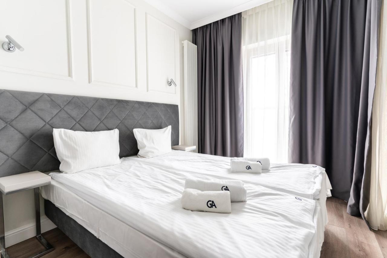 Apartament Mennica Residence - Chic Apartments Varşovia Exterior foto